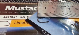 ANZUELOS X19 N°8 MUSTAD LIMERICK CLASSIC.