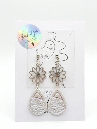 Pendientes Sara Pizarro de porcelana fría flor