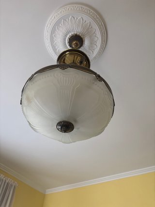 Lámpara colgante de cristal y metal dorado