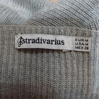 Blusa Stradivarius gris talla M