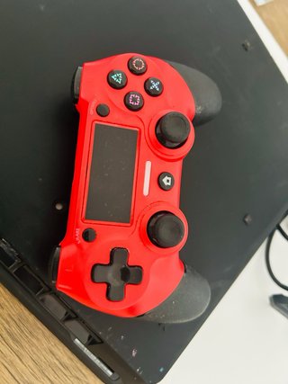 PS4 (PlayStation 4) + Mando Rojo