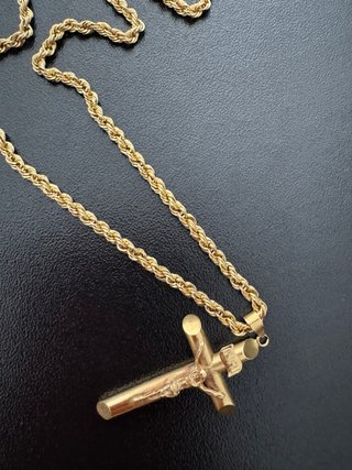 Cadena lazo 18K italiana con dije