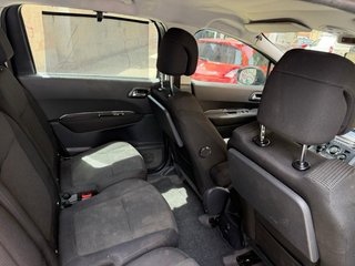 Peugeot 5008 2012