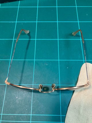 Gafas de sol Ray-Ban doradas y verdes