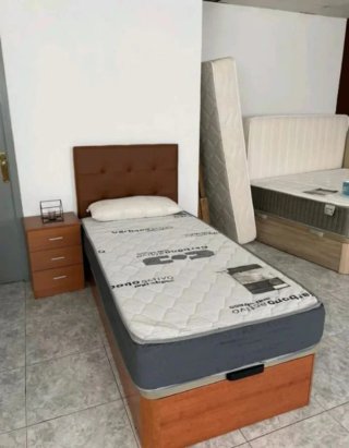 Lettini rinforzati e materasso memory foam con spedizione