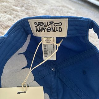 Pack 2 Bonés Zara x Bad Bunny Benito Antonio