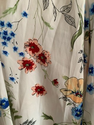 Camisa Stradivarius floral