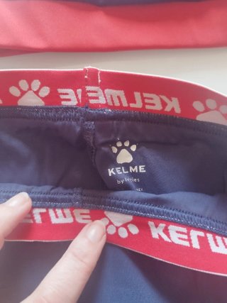 Conjunto deportivo Kelme top y shorts + falda
