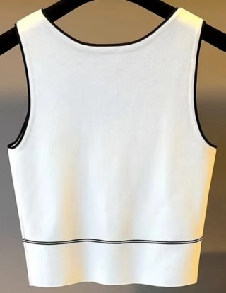 Top BLANCO. -  A ESTRENAR  - Talla XS