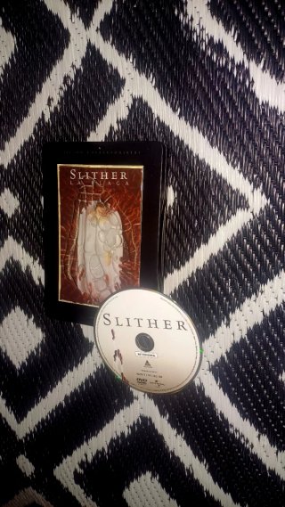 SLITHER, ( LA PLAGA ) DVD STEELBOOK DESCATALOGADA