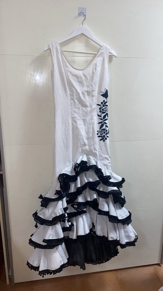 Traje de flamenca blanco y negro TALLA 40