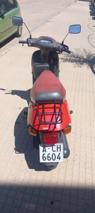 Honda Vision 75cc Roja - Papeles en regla.