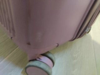 Maleta Morada Rígida con Ruedas