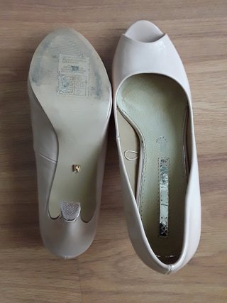 Zapatos Mariamare Beige Tacón Peep Toe