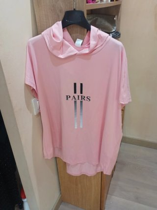 Camiseta con capucha rosa talla única