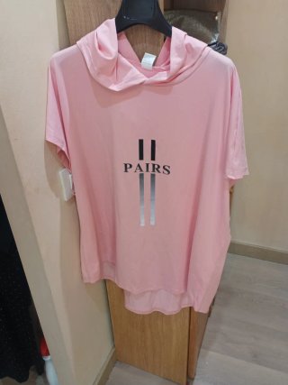 Camiseta con capucha rosa talla única