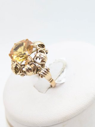 Anillo Oro 18k con Piedra Marrón