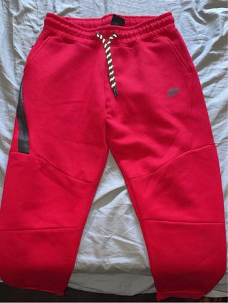 2 Pantalones Nike Tech Fleece Azul y Rojo