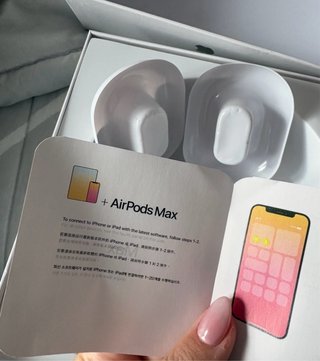 Airpods Max Azul + Soporte Cascos