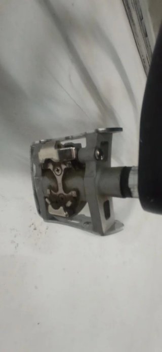 Bicicleta eléctrica SCHIANO Braver poco uso