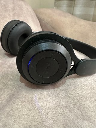 Auriculares Inalámbricos Negros Sin Usar