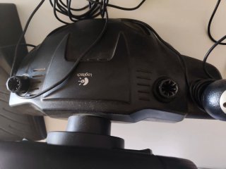 Volante Logitech Driving Force GT