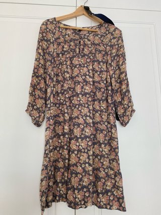 Vestido floral manga larga