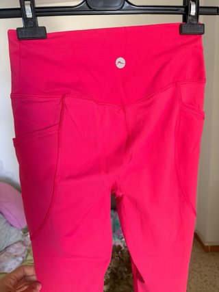 Mallas deportivas rosas con bolsillos