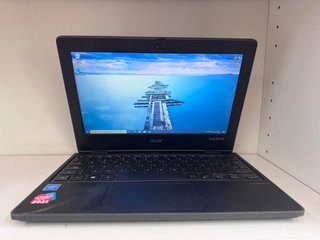 Portátil Acer TMB311