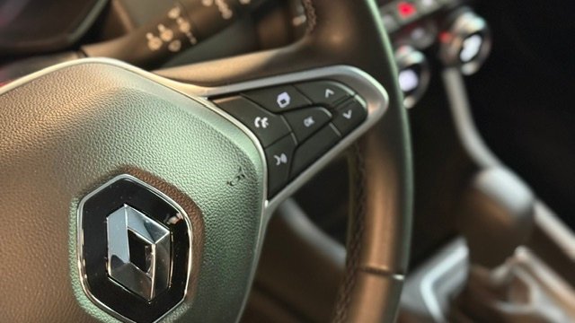 Renault Clio 2022, foto 13