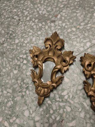Specchi cornucopia in legno antico