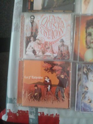 5 lotes de 2 CDs: Duncan Dhu, Mónica Naranjo,5 Est