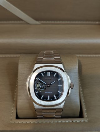Reloj Seiko Mod Nautilus Marrón Chocolate y Dorado