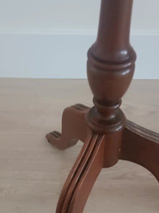 Mesita auxiliar de madera