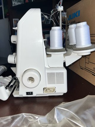 Remalladora Juki MO-644D OVERLOCK