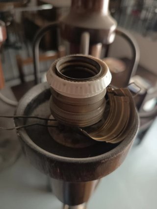 Lámpara de pié o Candelabro de pie antiguo.