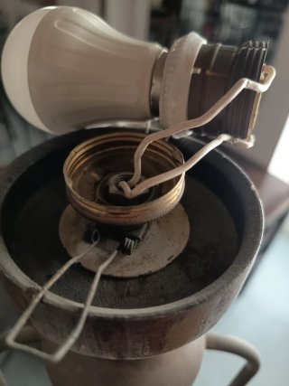 Lámpara de pié o Candelabro de pie antiguo.