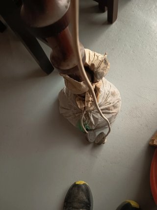 Lámpara de pié o Candelabro de pie antiguo.