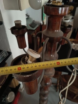 Lámpara de pié o Candelabro de pie antiguo.