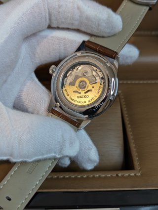 Reloj Seiko Mod Presage Open Heart Blanco Marrón