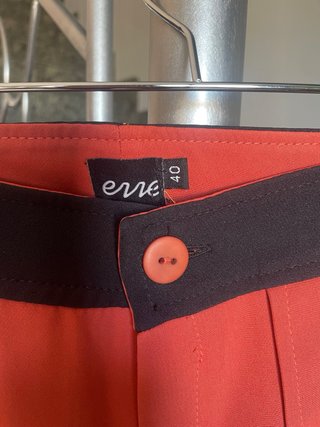 Pantalón ancho coral y negro esse