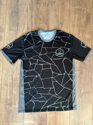 Camiseta Lion Padel Negra y Azul