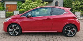 Peugeot 208 2015