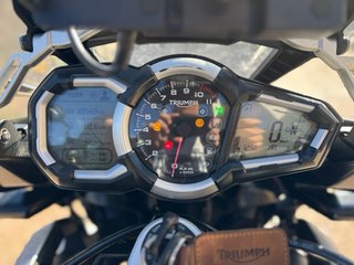 Triumph Explorer 1200 XCA Verde