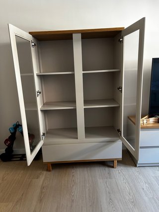 Vitrina Banak Ellinor Madera y Cristal