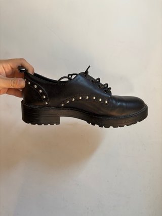 Scarpe Even&Odd nere con borchie argento