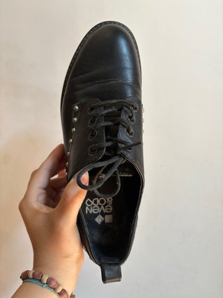 Scarpe Even&Odd nere con borchie argento