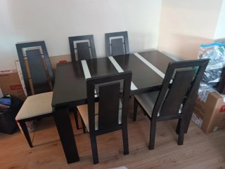Mesa y 6 Sillas Comedor Oscuras