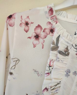 Camicia fantasia floreale con rouches