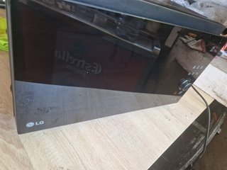 Horno Microondas LG 4 en 1 39L 1100W